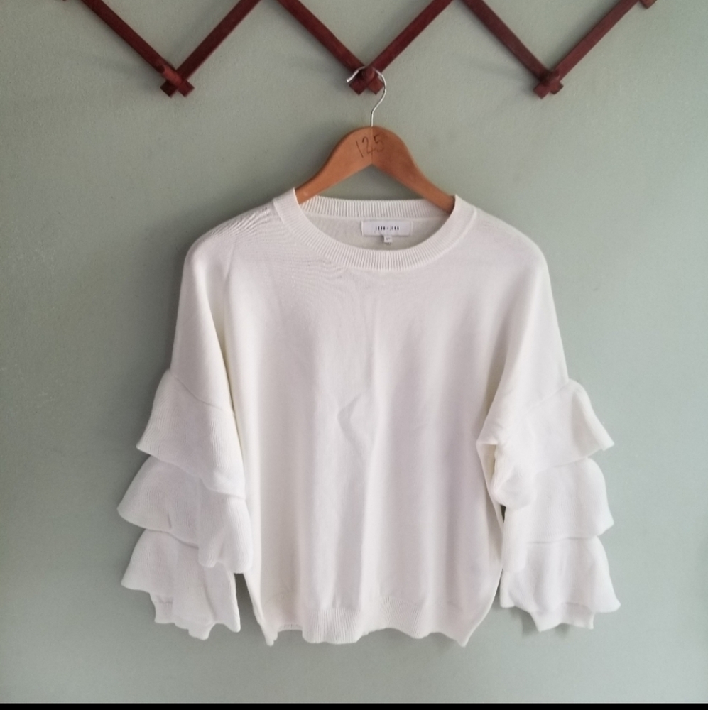John and Jenn frill sleeve top